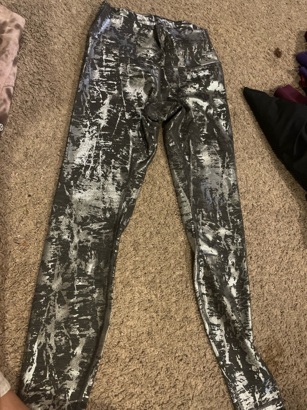 lululemon athletica Black & Silver Abstract Print Jeggings